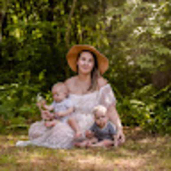 Meet your Posher, Ruby - Picture 1 of 1